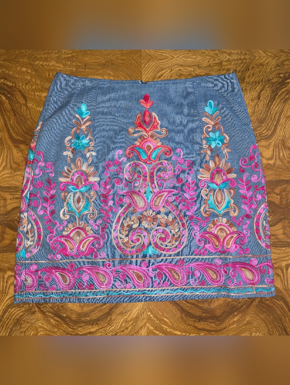 Entro Chambray Artsy Embroidered Mini Skirt, Womens Size Medium